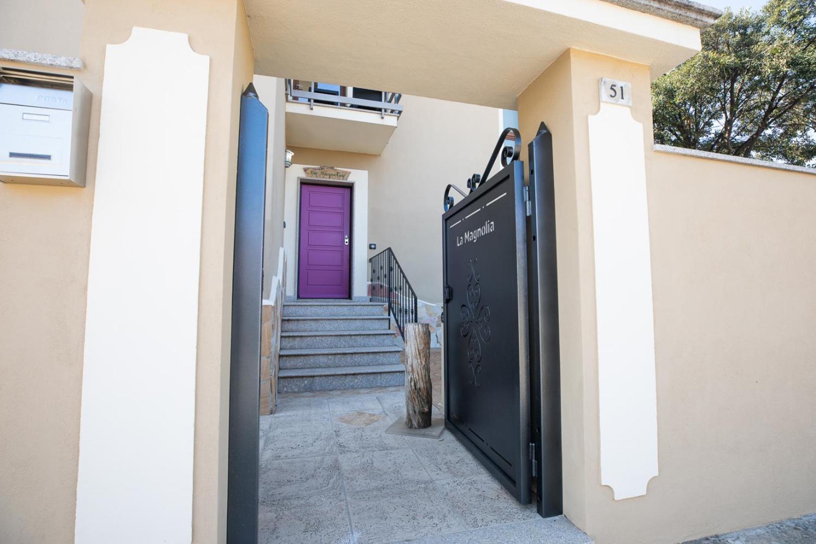 La Magnolia Rooms Olbia Dış mekan fotoğraf