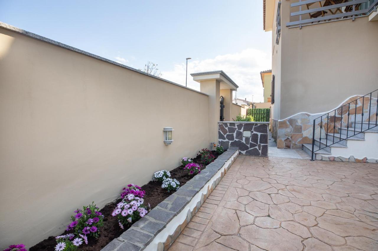 La Magnolia Rooms Olbia Dış mekan fotoğraf