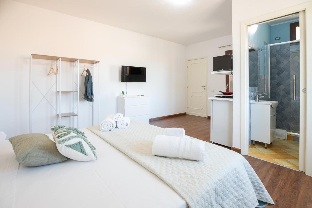 La Magnolia Rooms Olbia Dış mekan fotoğraf